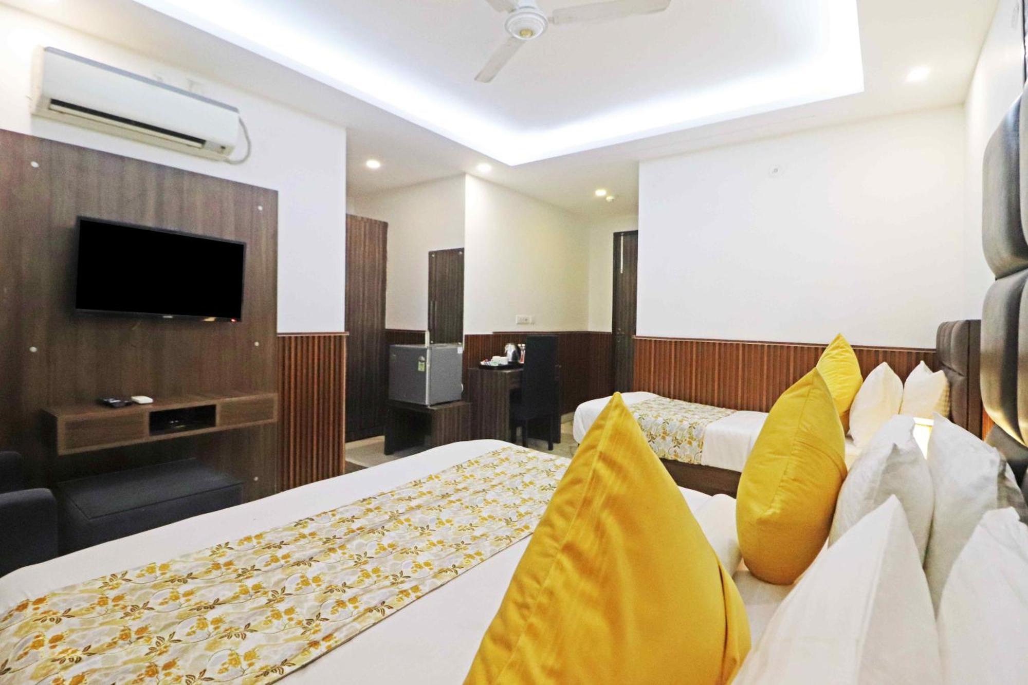 Hotel Mayda Prime Near Delhi Airport Neu-Delhi Exterior foto