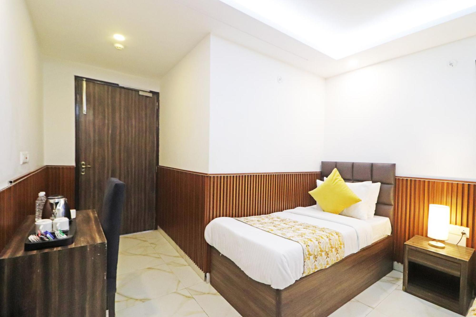 Hotel Mayda Prime Near Delhi Airport Neu-Delhi Exterior foto