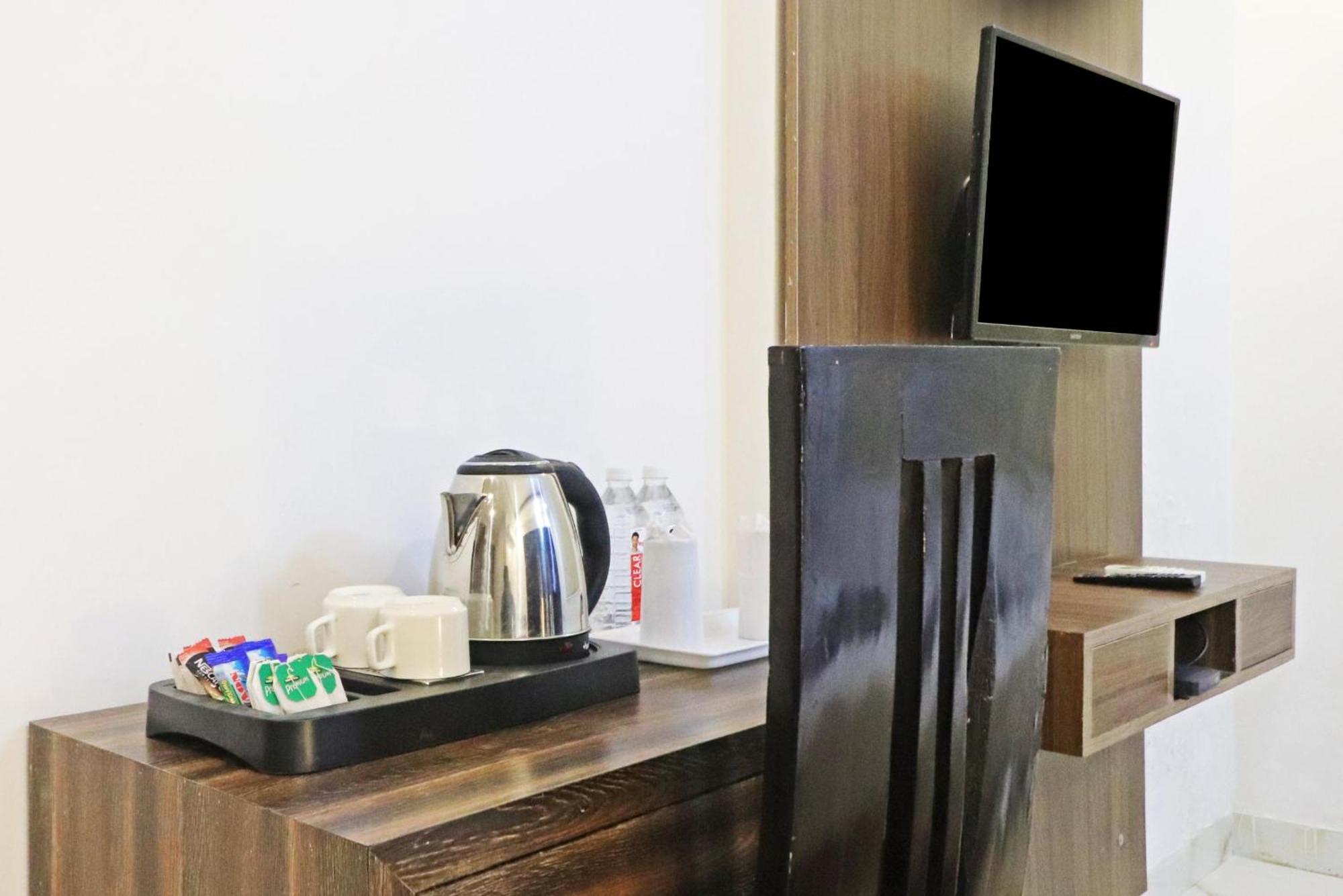 Hotel Mayda Prime Near Delhi Airport Neu-Delhi Exterior foto
